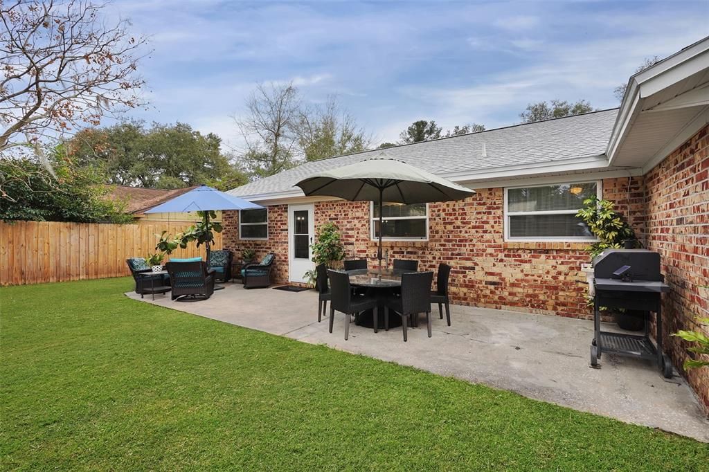 For Sale: $315,000 (3 beds, 2 baths, 1598 Square Feet)