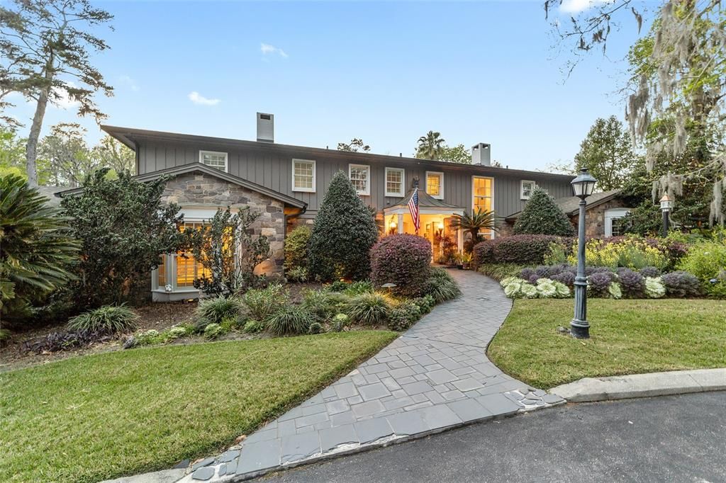 Recently Sold: $1,780,000 (5 beds, 6 baths, 6399 Square Feet)