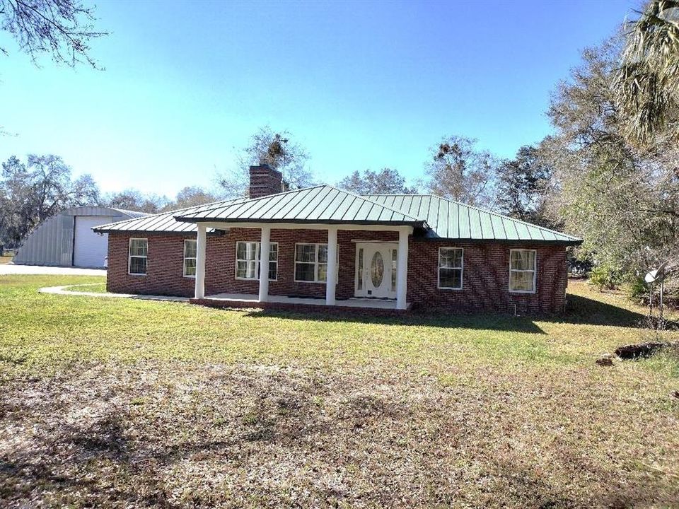 Recently Sold: $600,000 (3 beds, 2 baths, 1912 Square Feet)