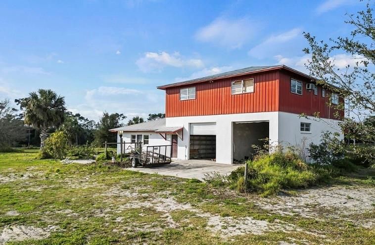 Vendido Recientemente: $800,000 (7 camas, 6 baños, 6400 Pies cuadrados)
