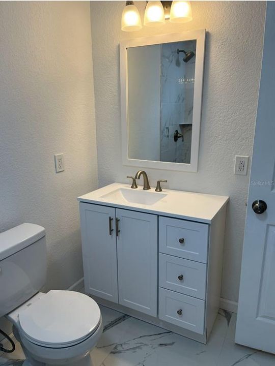 2nd bathroom