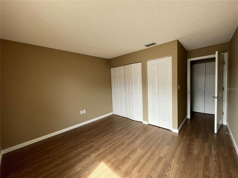 Recently Rented: $1,595 (2 beds, 2 baths, 901 Square Feet)