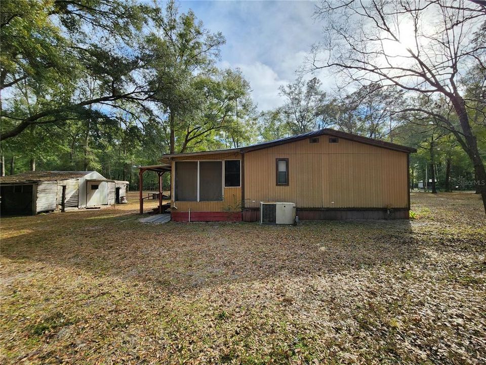 Recently Sold: $145,000 (3 beds, 2 baths, 1110 Square Feet)