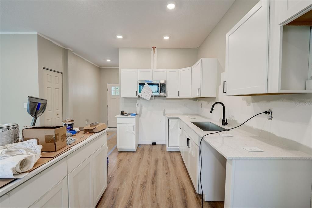 Active With Contract: $375,000 (4 beds, 2 baths, 1492 Square Feet)