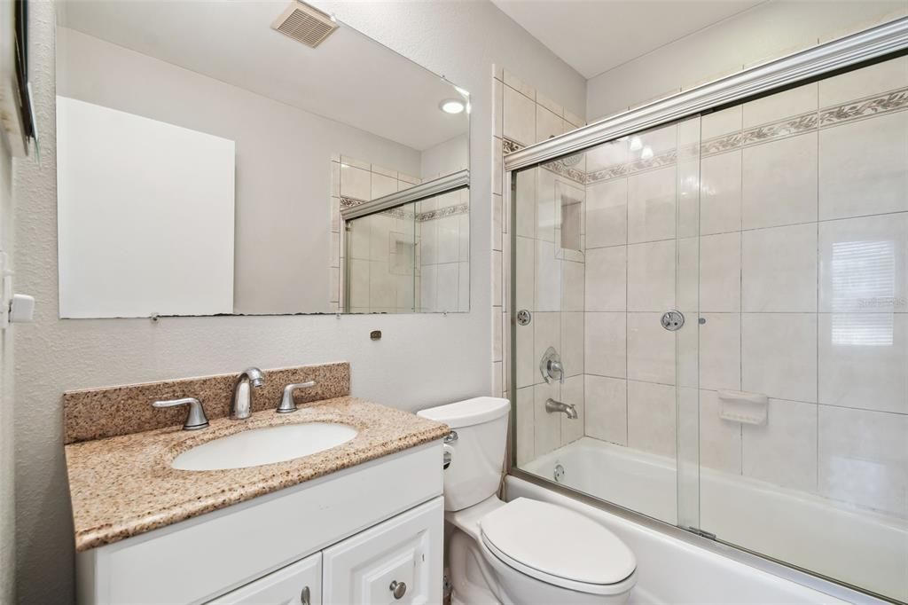 Active With Contract: $2,200 (3 beds, 2 baths, 1035 Square Feet)