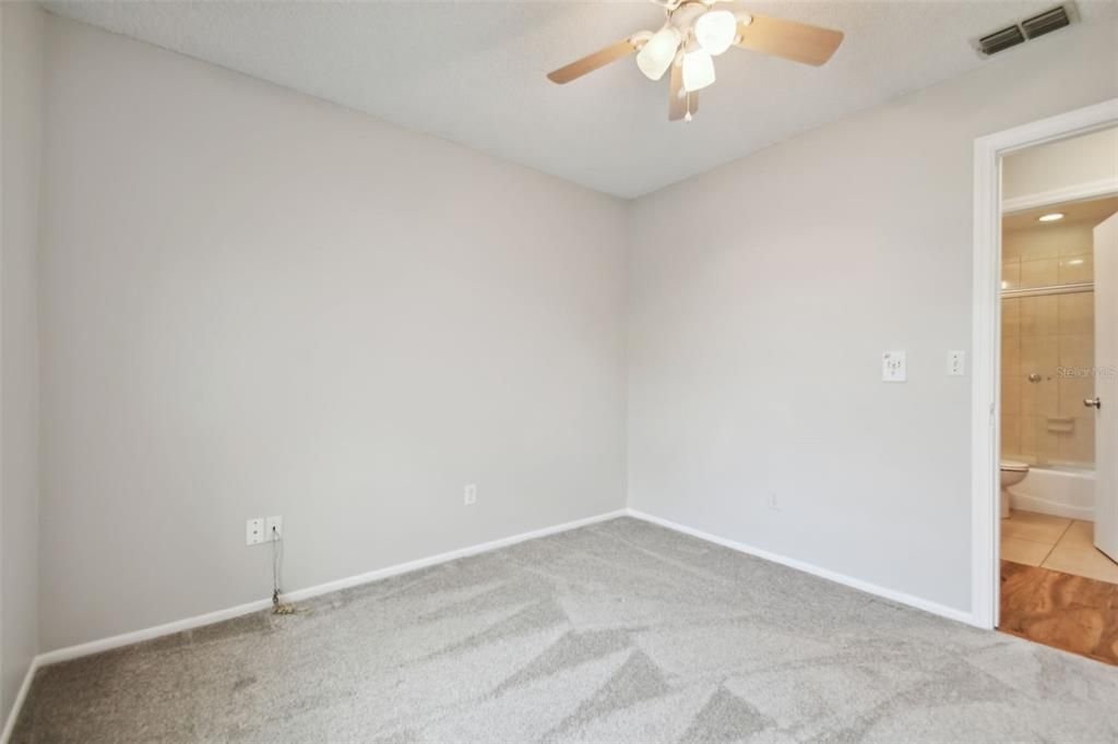For Rent: $2,200 (3 beds, 2 baths, 1035 Square Feet)