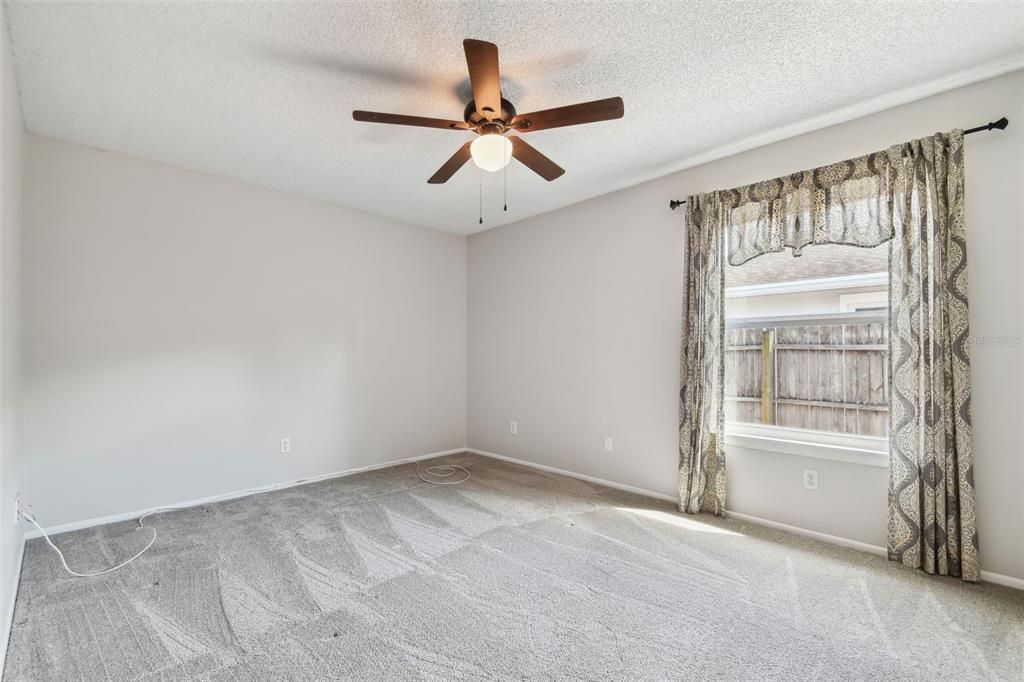 Active With Contract: $2,200 (3 beds, 2 baths, 1035 Square Feet)