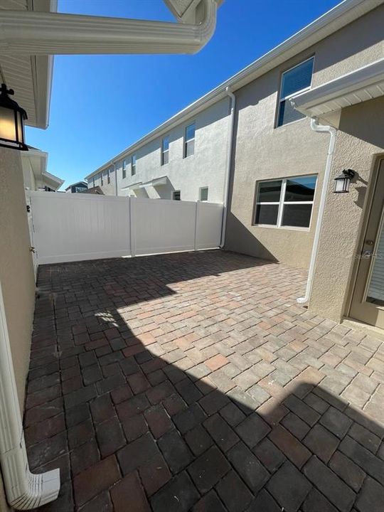 Active With Contract: $3,000 (4 beds, 2 baths, 1992 Square Feet)