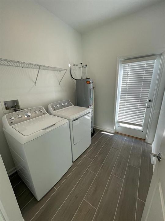 Active With Contract: $3,000 (4 beds, 2 baths, 1992 Square Feet)