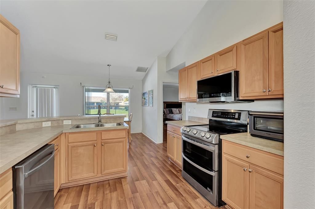 For Sale: $575,000 (4 beds, 2 baths, 2145 Square Feet)