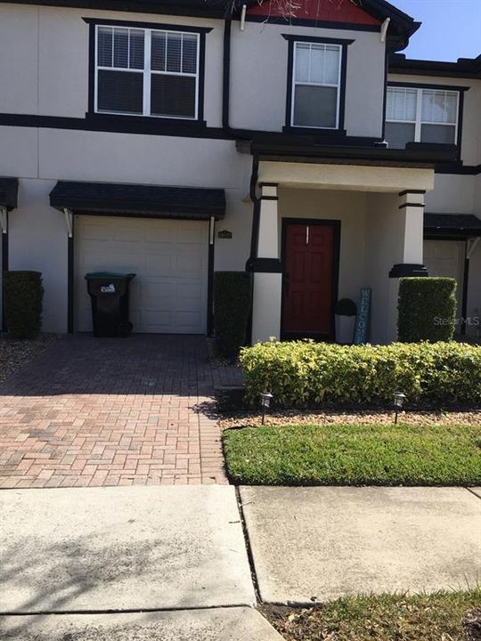 Recently Sold: $360,000 (3 beds, 2 baths, 1560 Square Feet)