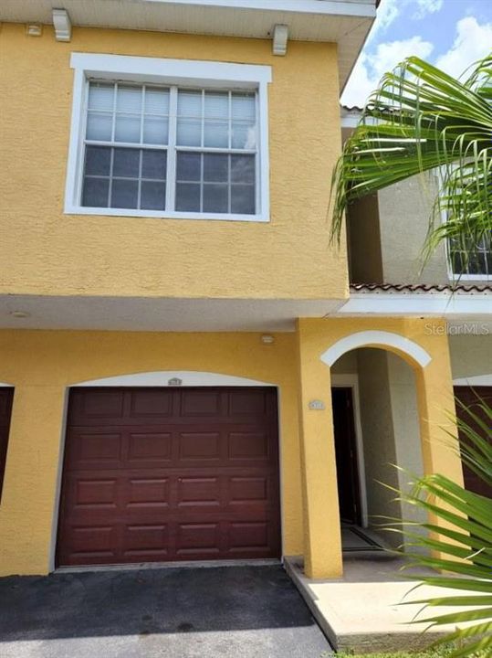 Recently Rented: $2,350 (3 beds, 2 baths, 1395 Square Feet)