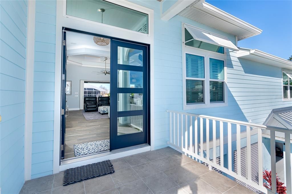 Double door entry into foyer