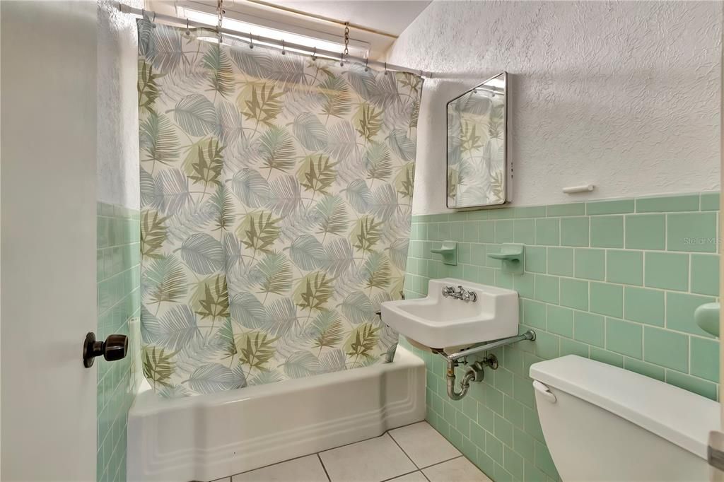 待售: $500,000 (0 贝兹, 0 浴室, 2246 平方英尺)