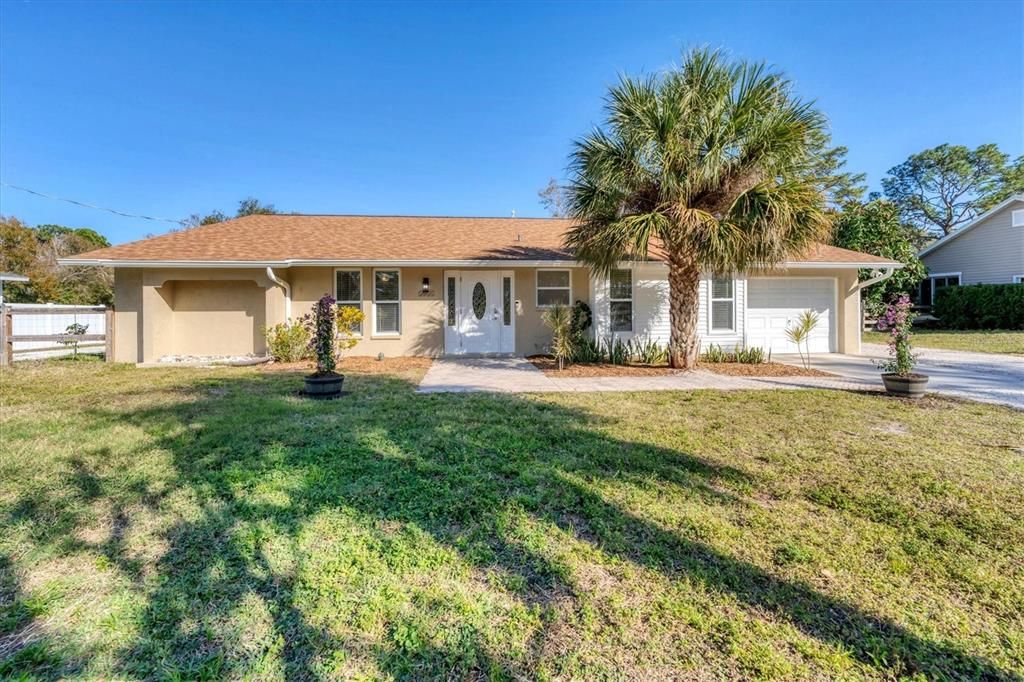 Recently Sold: $599,900 (3 beds, 2 baths, 2341 Square Feet)