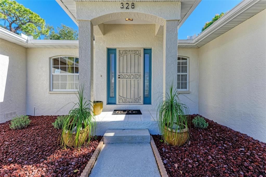 Recently Sold: $585,000 (3 beds, 2 baths, 2049 Square Feet)