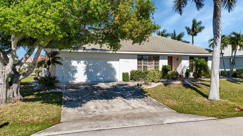 Recently Sold: $549,400 (3 beds, 2 baths, 2197 Square Feet)