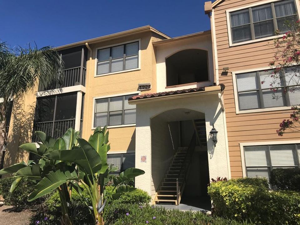 Active With Contract: $150,000 (1 beds, 1 baths, 616 Square Feet)