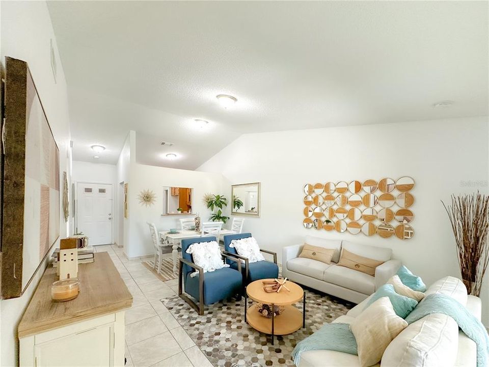 Active With Contract: $315,000 (3 beds, 2 baths, 1144 Square Feet)