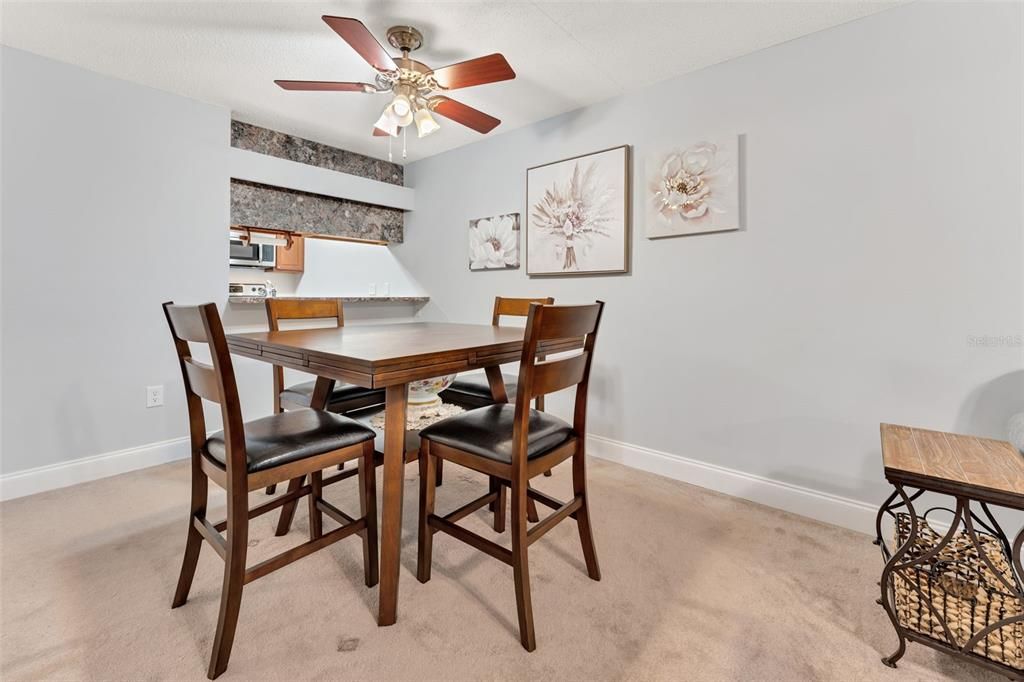 For Sale: $132,000 (2 beds, 2 baths, 840 Square Feet)