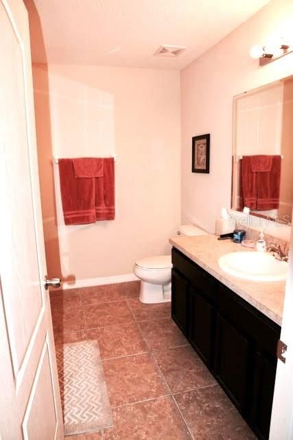 Active With Contract: $2,200 (3 beds, 2 baths, 1736 Square Feet)