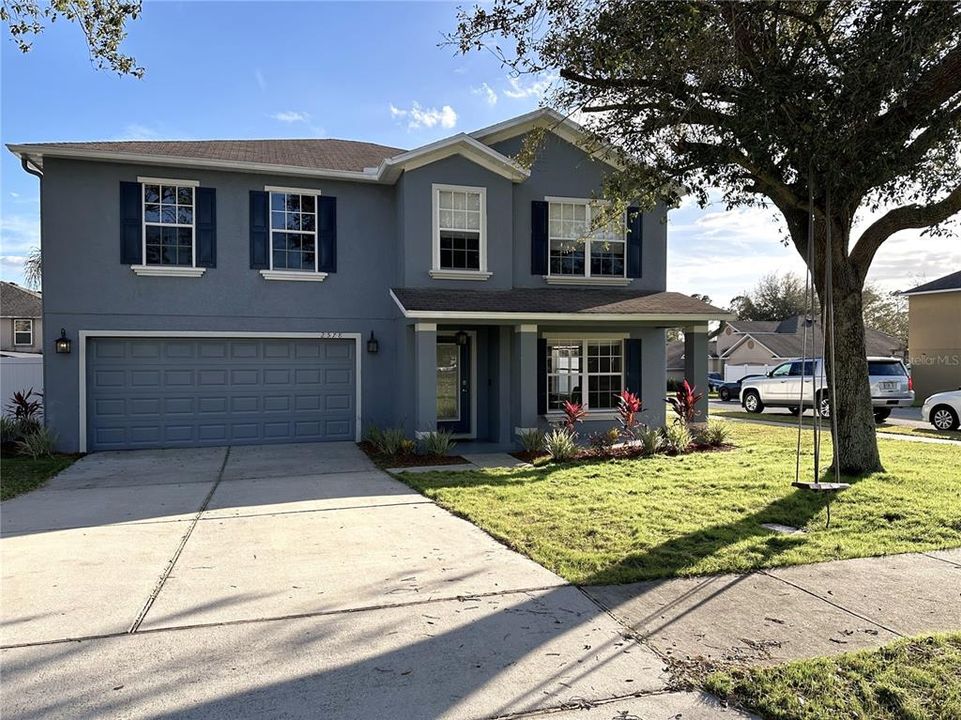 Recently Sold: $440,000 (4 beds, 2 baths, 2547 Square Feet)