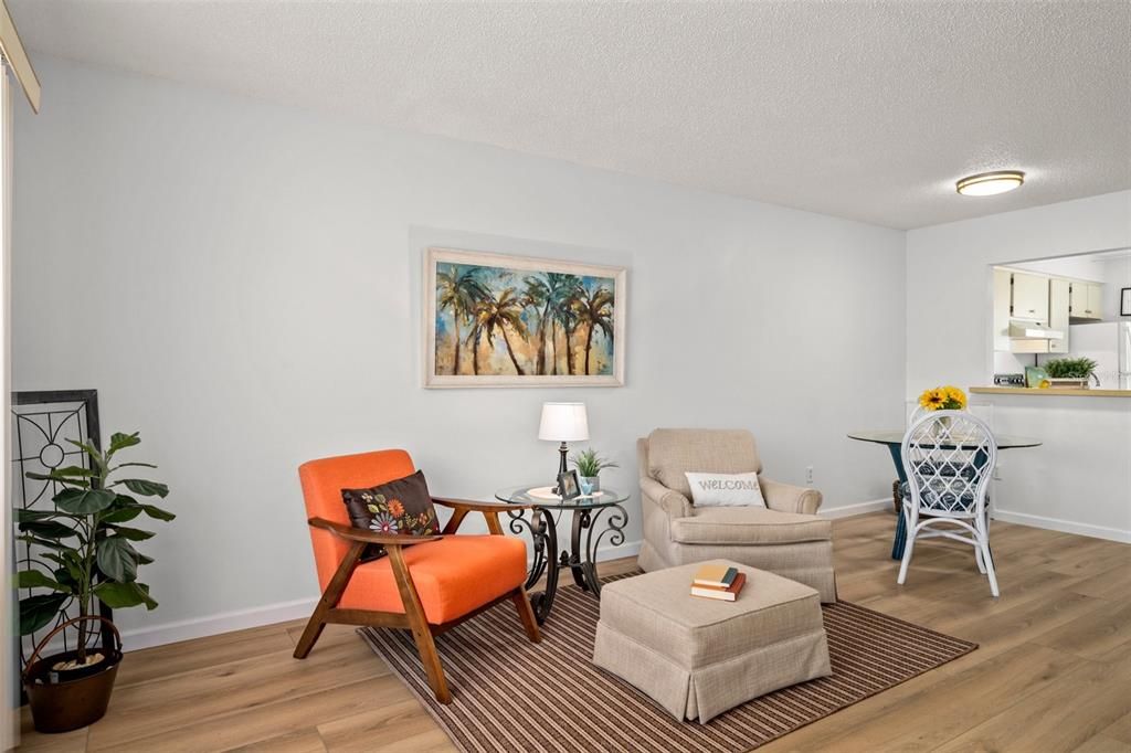 Recently Sold: $114,998 (1 beds, 1 baths, 635 Square Feet)