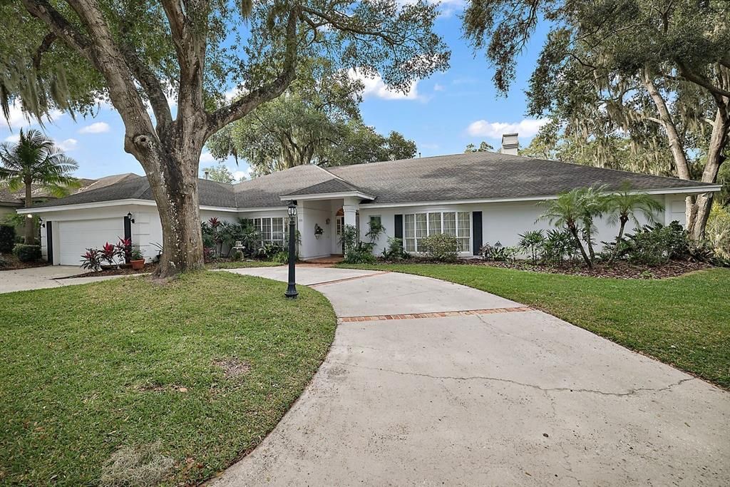 Active With Contract: $899,900 (3 beds, 2 baths, 3545 Square Feet)