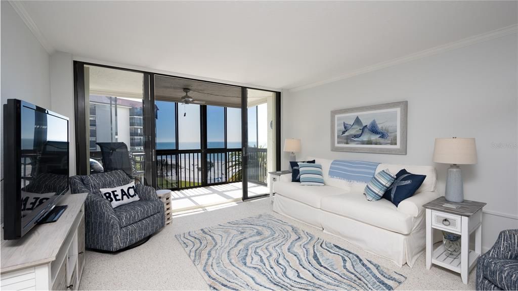 Recently Sold: $699,750 (2 beds, 2 baths, 1025 Square Feet)