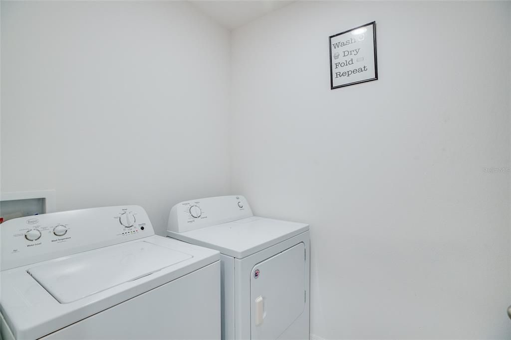 Active With Contract: $329,000 (3 beds, 2 baths, 1425 Square Feet)