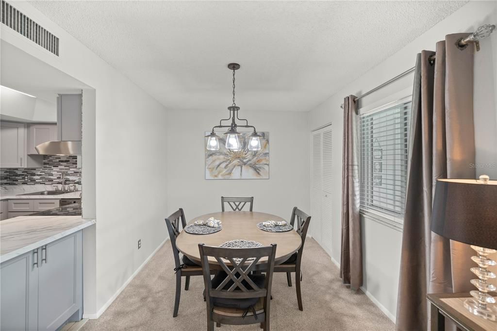 Active With Contract: $135,000 (2 beds, 1 baths, 1054 Square Feet)