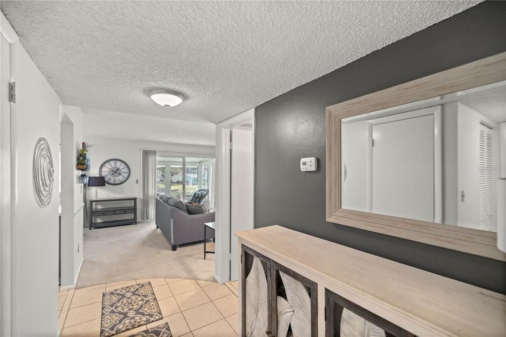 Active With Contract: $135,000 (2 beds, 1 baths, 1054 Square Feet)