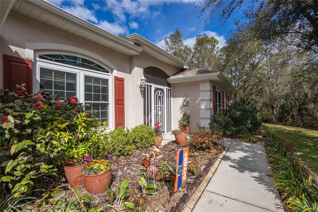 Active With Contract: $400,000 (4 beds, 3 baths, 3049 Square Feet)