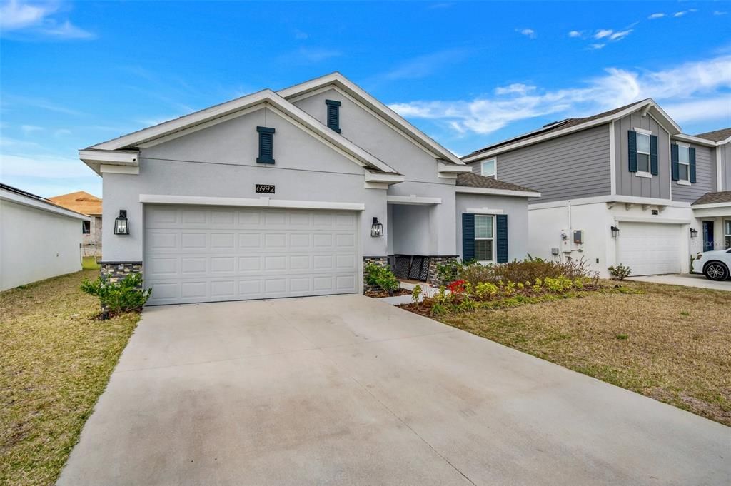 Active With Contract: $2,650 (4 beds, 2 baths, 1850 Square Feet)