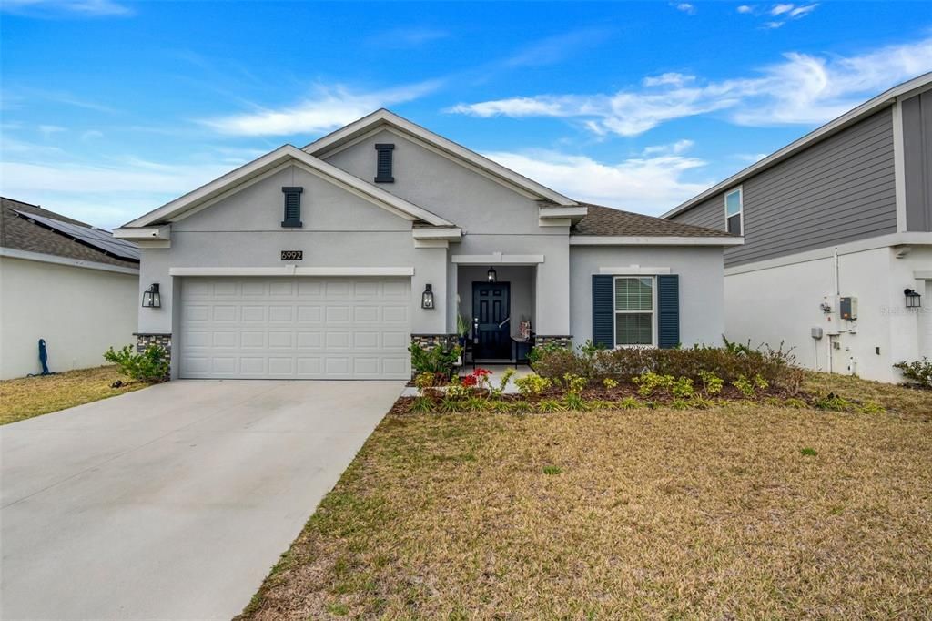 Active With Contract: $2,650 (4 beds, 2 baths, 1850 Square Feet)