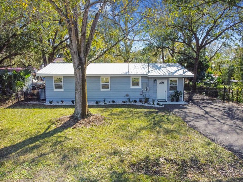 Recently Sold: $274,900 (3 beds, 1 baths, 1152 Square Feet)