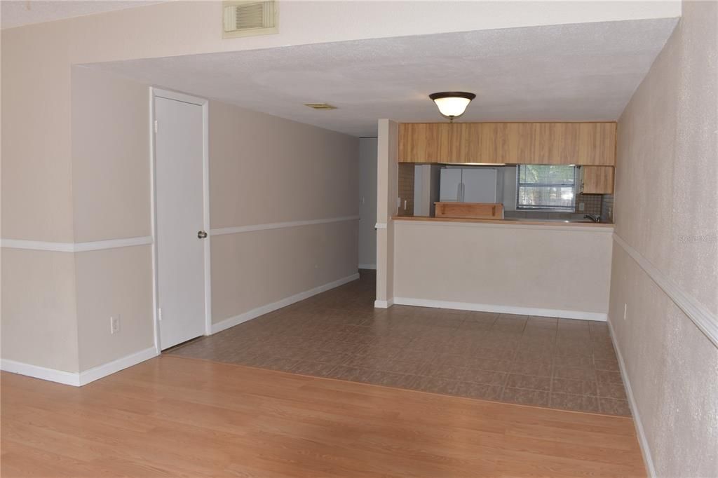 For Rent: $1,500 (2 beds, 1 baths, 1015 Square Feet)