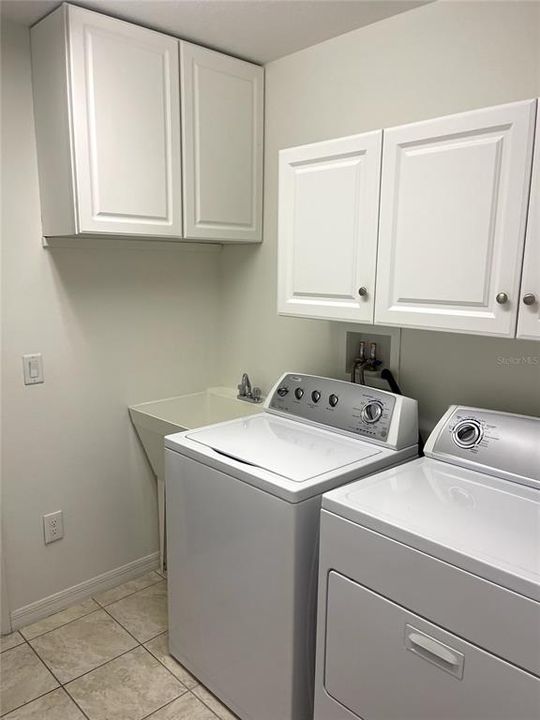 Recently Rented: $2,050 (3 beds, 2 baths, 1685 Square Feet)