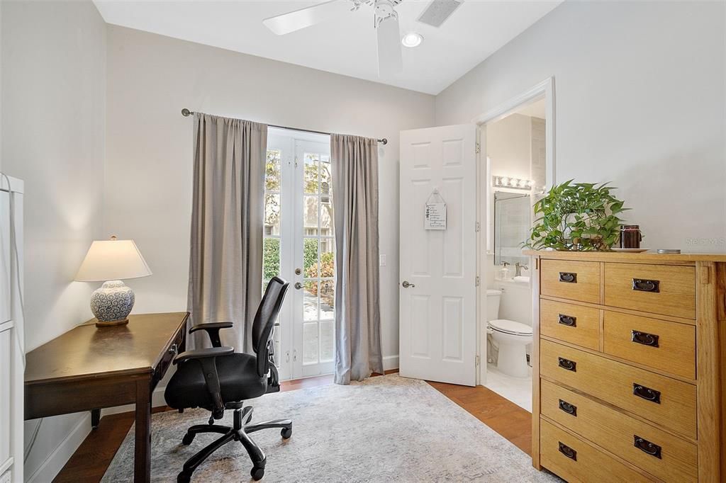 Active With Contract: $1,140,000 (3 beds, 3 baths, 2541 Square Feet)