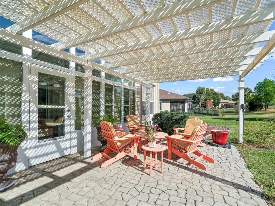 Outdoor Patio with Pergola