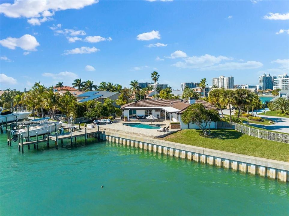 Recently Sold: $3,399,000 (4 beds, 3 baths, 2912 Square Feet)