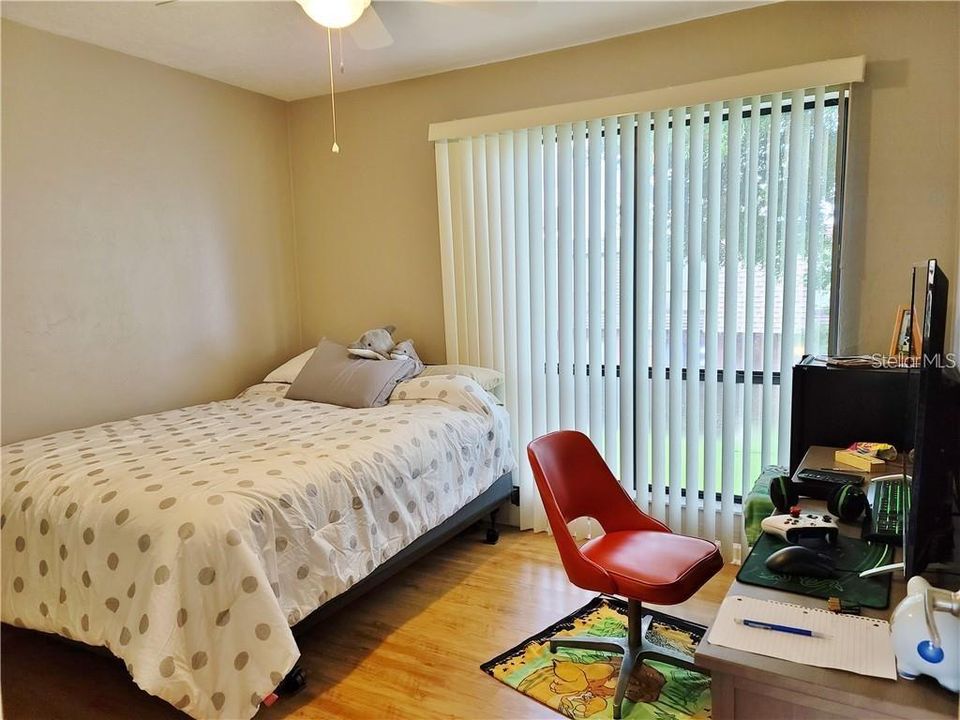 For Sale: $185,900 (3 beds, 2 baths, 1482 Square Feet)