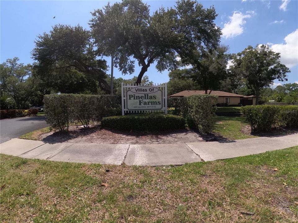 Active With Contract: $190,000 (2 beds, 2 baths, 910 Square Feet)