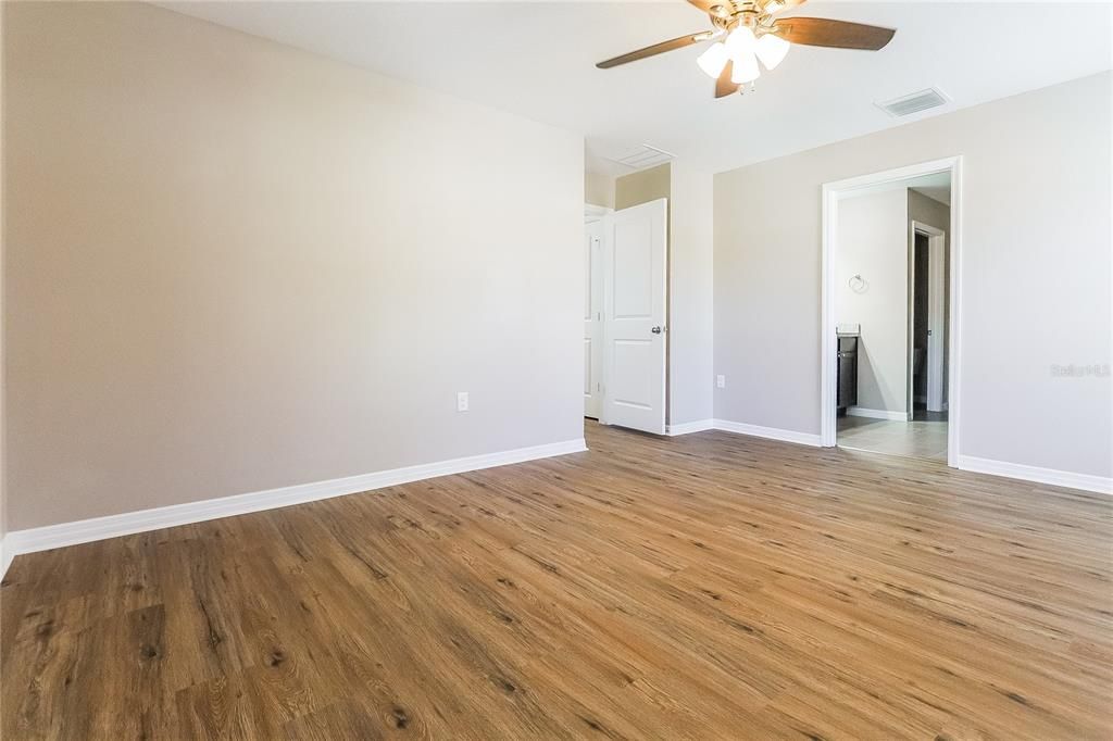 For Rent: $1,960 (3 beds, 2 baths, 1266 Square Feet)