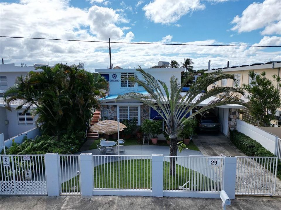 Recently Sold: $750,000 (3 beds, 2 baths, 2200 Square Feet)