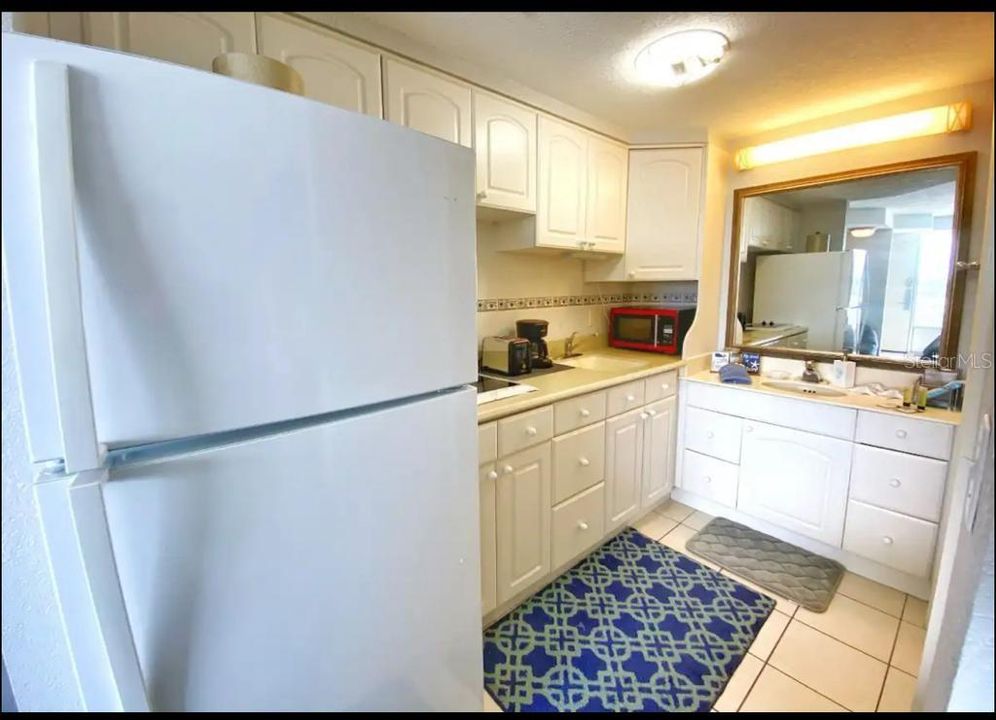 For Sale: $100,000 (1 beds, 1 baths, 308 Square Feet)