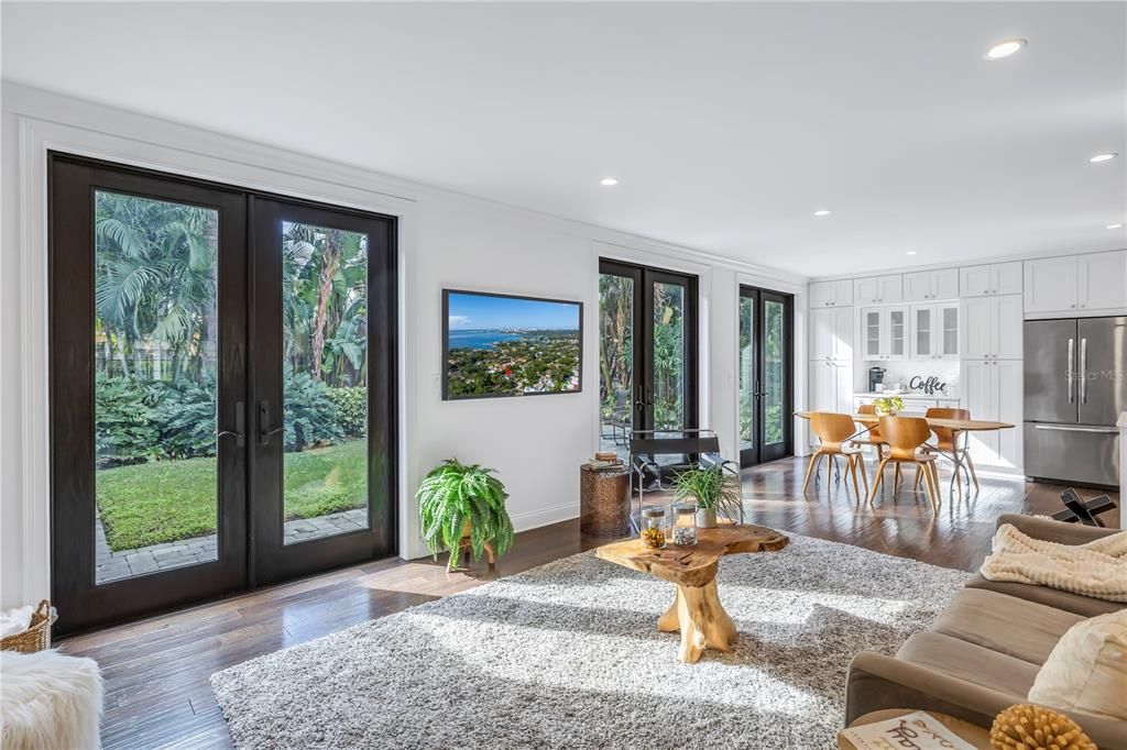 Recently Sold: $1,550,000 (3 beds, 3 baths, 2690 Square Feet)