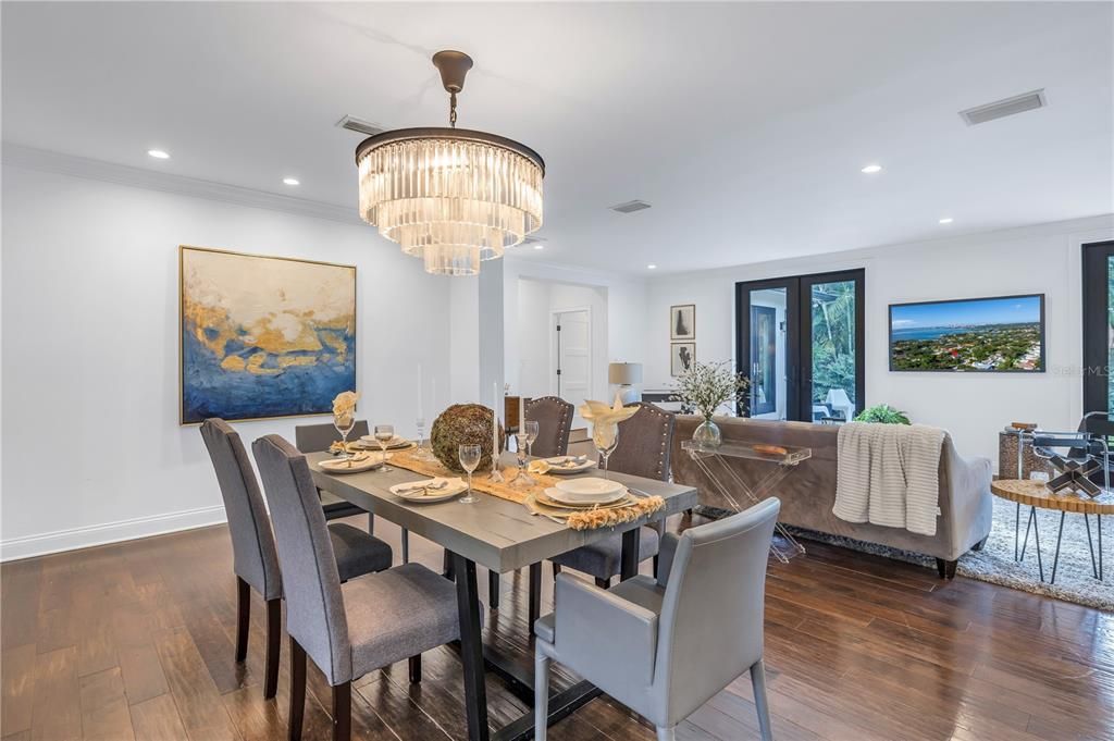 Recently Sold: $1,550,000 (3 beds, 3 baths, 2690 Square Feet)