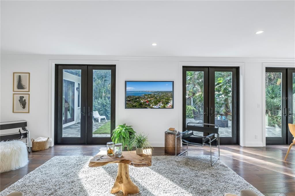 Recently Sold: $1,550,000 (3 beds, 3 baths, 2690 Square Feet)