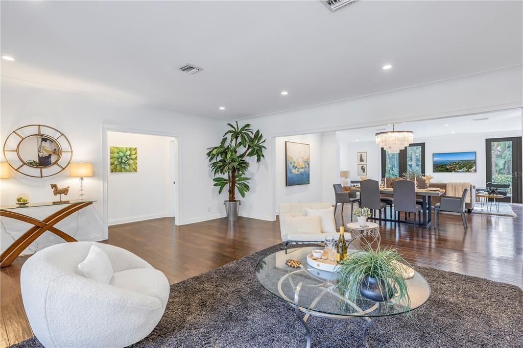 Recently Sold: $1,550,000 (3 beds, 3 baths, 2690 Square Feet)